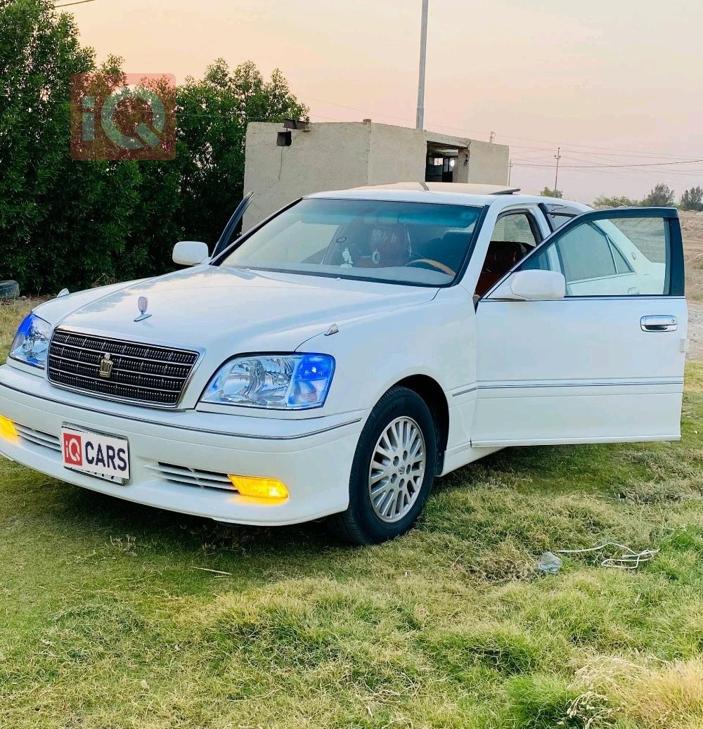 تويوتا كراون